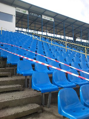 Nowe krzese³ka na stadionie. Wygl±daj± naprawdê ¶wiatowo